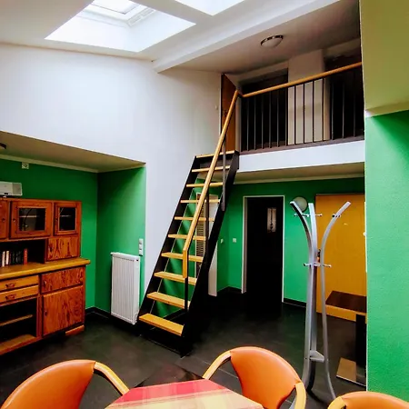 Bacchus Homes, Altstadt Appartement *